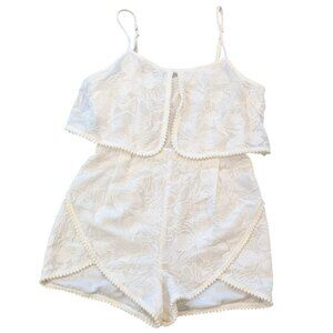 BEBE Nwt Embroidered Pom Pom Tulip Romper 10 Split Front Spaghetti Strap Bridal